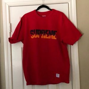 Supreme flame embroidered logo tee